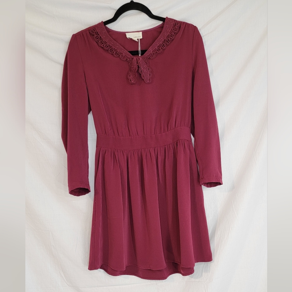 The Korner Lace Ribbon Dress
